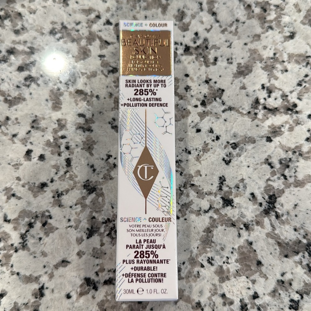 Charlotte Tilbury Beautiful Skin Foundation 6N - Picture 4 of 6